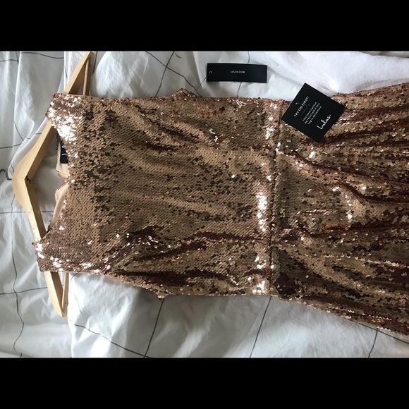 NWT Lulu’s rose gold sequin skater dress - Picture 5 of 8